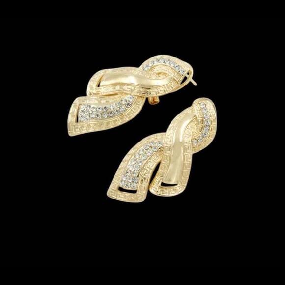 Gold Tone and Clear Stones Necklace, Bracelet, Earrings, and Adjustable Ring Set - Picture 7 of 9